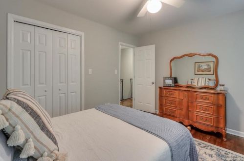 430 Lost Forest Ct, Atlanta GA  30328-2101 exterior