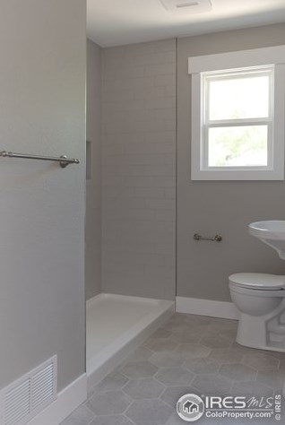 910 Harrison Ave, Loveland CO  80537-4634 exterior