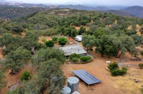 25218 Black Canyon Rd, Santa Ysabel, CA 92070-9607