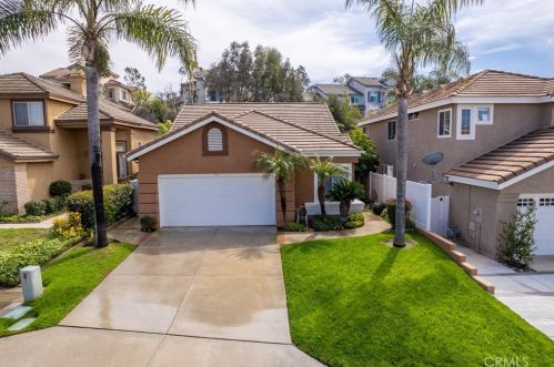 938 Dylan Way, Anaheim CA  92808-1515 exterior