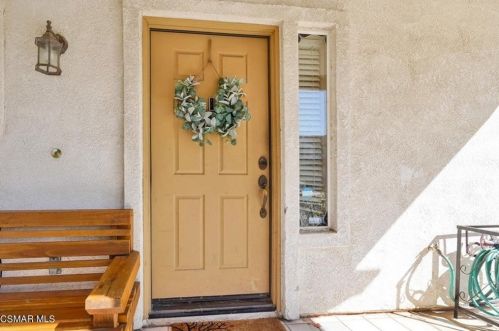 614 Isela St, Oxnard, CA 93030-7336