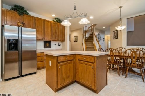 37 Dorset Dr, Hackettstown NJ  07840-5010 exterior