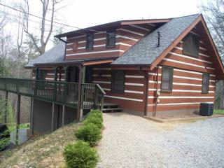 4144 Highland Rd, Cosby, TN 37722-3900