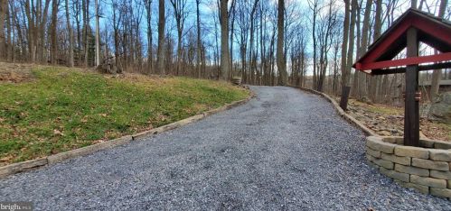 1155 Old Linden Rd, Linden, VA 22642-5258