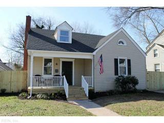 4 Farragut St, Portsmouth, VA 23702-2212