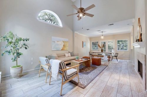 11940 Dorsett Rd, Austin, TX 78727-6000