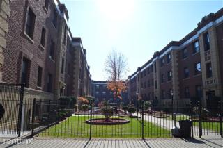 829 Waveland Ave, Chicago IL  60613-4331 exterior