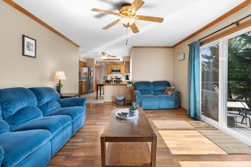 1080 Birchbark Trl, Carol Stream IL  60188-9186 exterior