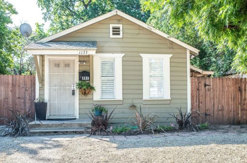 1133 7th St, Chico, CA 95928-5903