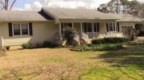 182 Rockbridge Rd, Lilburn, GA 30047-5157