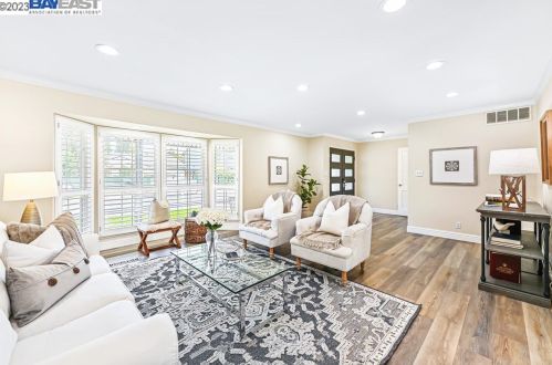 1533 Loganberry Way, Pleasanton, CA 94566-6021
