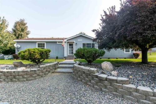98004 Christine Dr, Kennewick, WA 99338-8872
