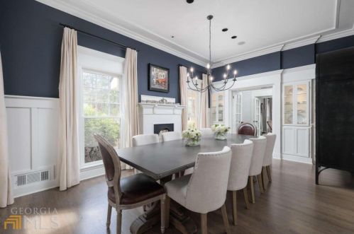 4711 Dudley Ln, Atlanta GA  30327-3330 exterior