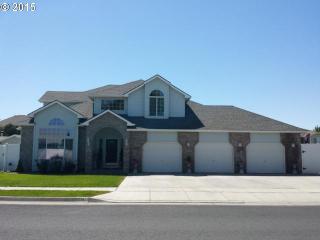 1214 Main St, Hermiston, OR 97838-2595