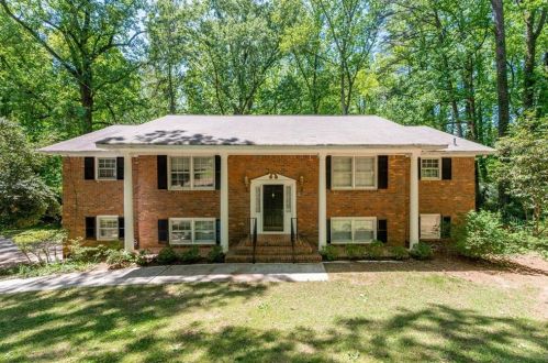 5144 Medford Ln, Austell, GA 30106-2812