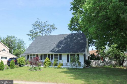 23 Bancroft Ln, Willingboro, NJ 08046-3901