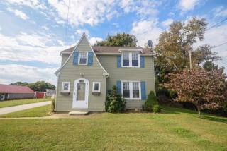 44 Wilson Ln, York, PA 17406-1129