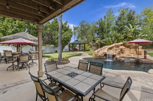 8972 Greenlawn St, Riverside CA  92508-2507 exterior