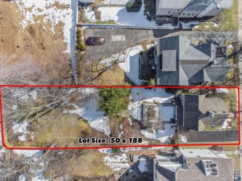 21 Brookfield Rd, Montclair, NJ 07043-1301