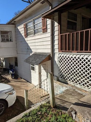 255 Green Hill Cir, Gainesville, GA 30504-4148