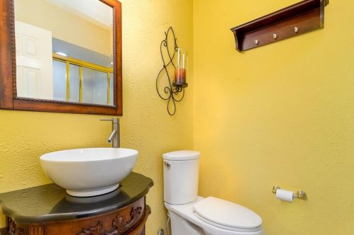 2106 Diamond Oaks Dr, Garland TX  75044-7856 exterior