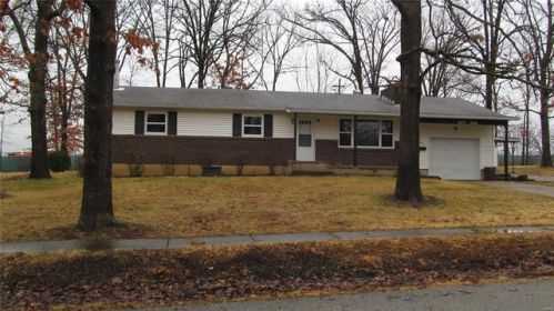 607 Oak Ave, Cuba, MO 65453-1022