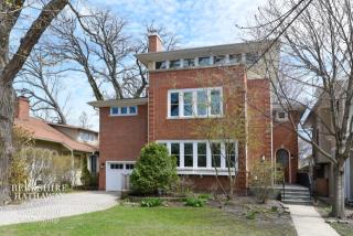 2669 Orrington Ave, Evanston, IL 60201-1760