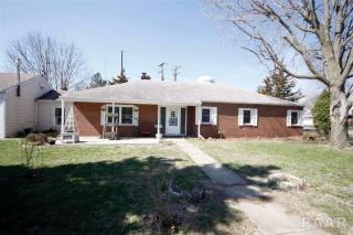 821 Cutright St, Vonachen Knolls, IL 61523-1405