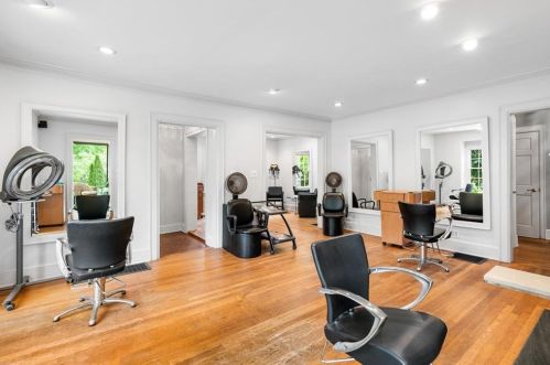 2965 Hardman Ct, Atlanta GA  30305-3424 exterior