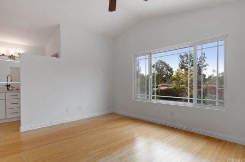 2 Wadsworth, Irvine CA  92620-3722 exterior