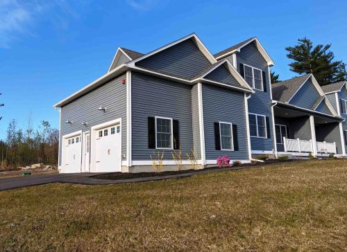 23 Granite Ln, Chester, NH 03036-4345