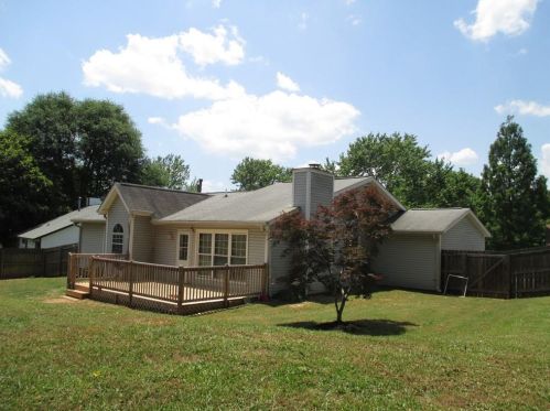 2901 Inverloch Cir, Duluth, GA 30096-6260