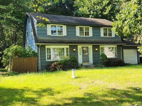 737 Burnham St, Hartford, CT 06108-1307