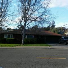 502 Del Mar Ave, Vallejo, CA 94589-2603