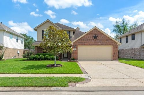 5008 Lockhart Dr, Pearland, TX 77584-1424
