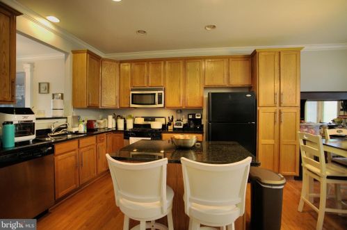 4852 Cavallo Way, Woodbridge VA  22192-5439 exterior