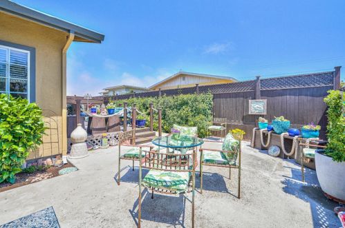 1312 Flores St, Seaside CA exterior