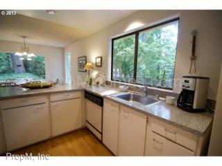 17273 Bryant Rd, West Linn OR  97035-6550 exterior