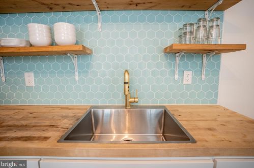 524 Spruce St, Lancaster PA  17603-3314 exterior