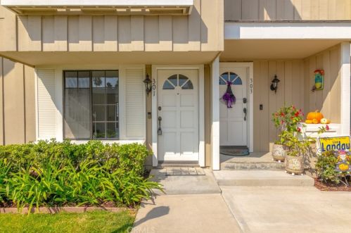 301 Regatta Way, Seal Beach, CA 90740-5985