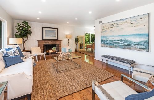 3603 Capri Dr, Santa Barbara, CA 93105-2566