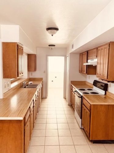 5325 Brookport Dr, Garland TX  75043-4189 exterior