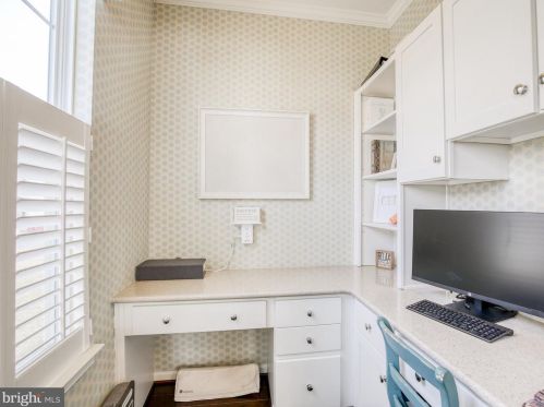 395 Lord Fairfax St, Charles Town WV 25414-2529 exterior