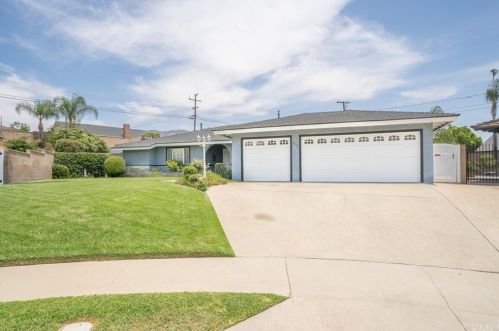 916 Inverness Ave, Glendora, CA 91740-5356