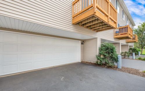 1252 Alta Vista Dr, Pingree Grove IL  60140-2057 exterior