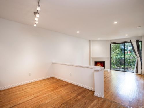 554 Seaver Dr, Mill Valley, CA 94941-2270