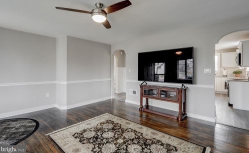 210 Rosedale Ave, Lancaster PA  17603-5708 exterior