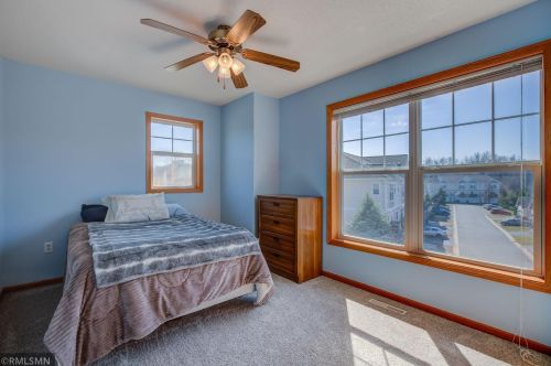 1141 Barclay St, Saint Paul MN  55106-1202 exterior
