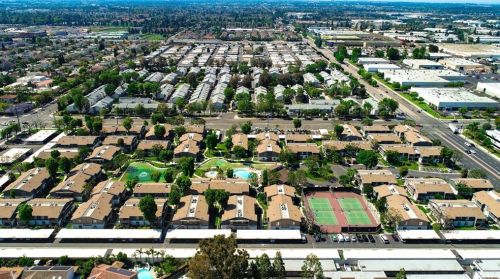 2827 Fairview St, Santa Ana CA  92704-5949 exterior