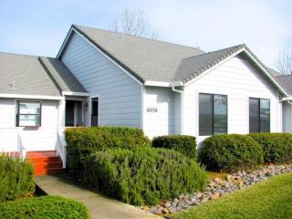 6030 Mid Drive Trl, Redding, CA 96003-7759